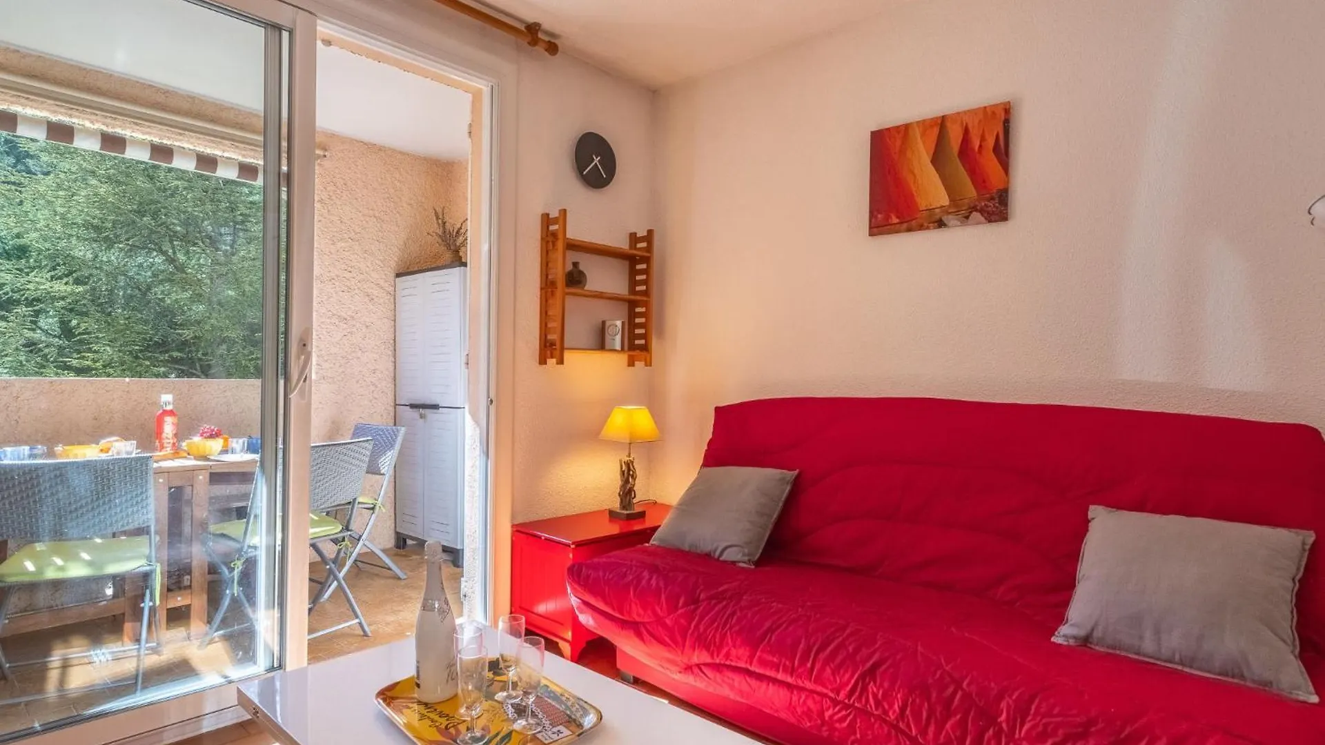 Studio Hauts De La Madrague-13 By Interhome Saint-Cyr-sur-Mer 0*,
