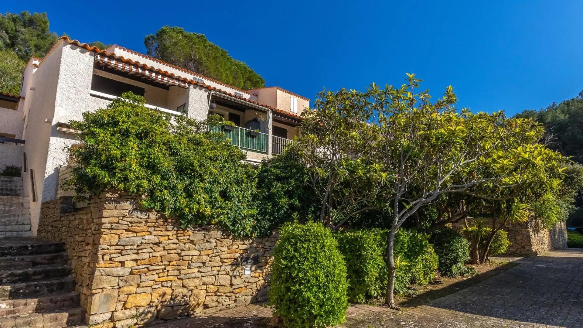 Apartment Studio Hauts De La Madrague-13 By Interhome Saint-Cyr-sur-Mer